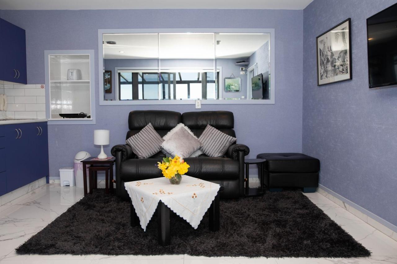 Petra Seaside Apartment Dunedin Eksteriør bilde